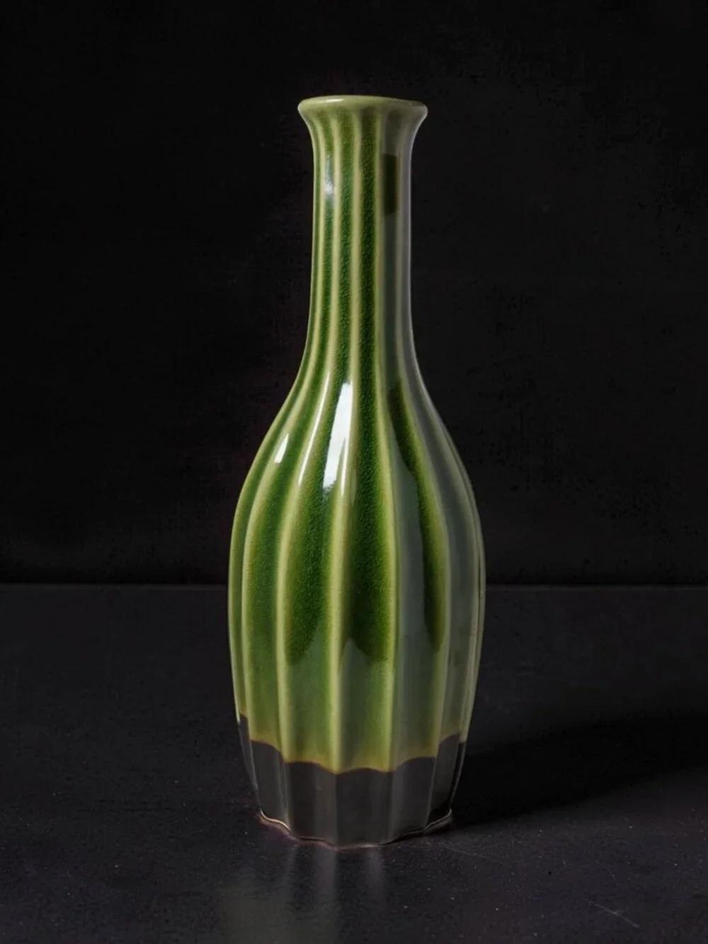Vintage Dk.Green,Black Heavy Ceramic Ribbed Flanged Lip Vase